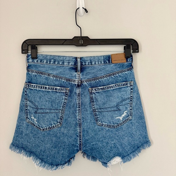 American Eagle 90s Boyfriend Shorts - Picture 5 of 7